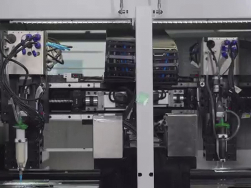 自動式點(diǎn)膠機(jī)定位精度與重復(fù)定位精度的區(qū)別？